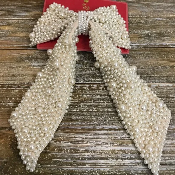 Sincerely Jules Pearl Embellished Bow Hair Clip NEW - Picture 2 of 6